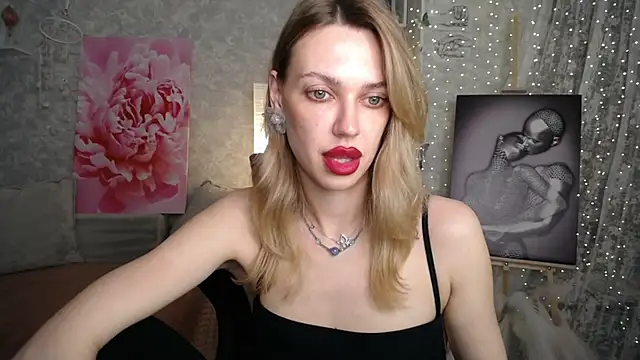 NickyAdamidi Chat XXX live