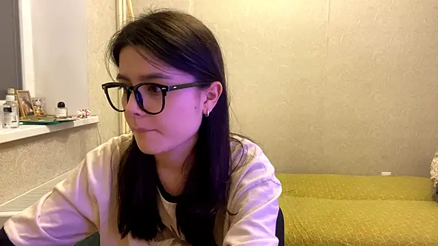 SaintMari Live XXX Chat