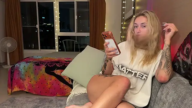 _Kiss_me_hard_ Live XXX Chat