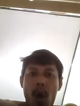 MilkaTheStrongDick 在線直播表演