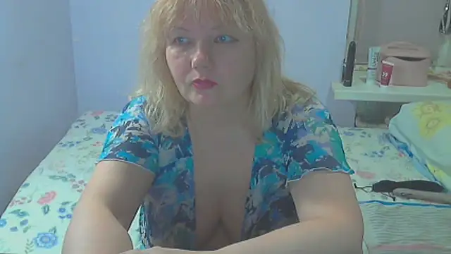 Lusi-777 Chat XXX in diretta