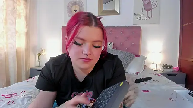CelessteRedds Live XXX Chat