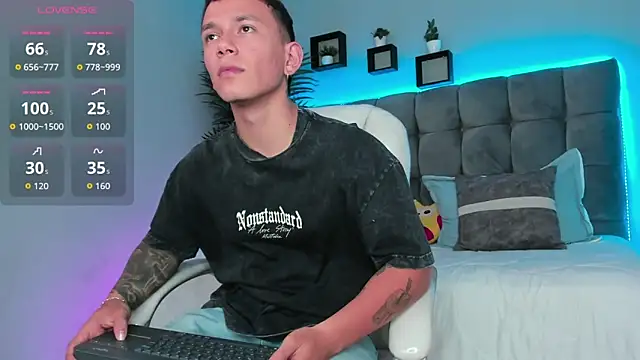 XXX chat uživo modela Thomas_moon
