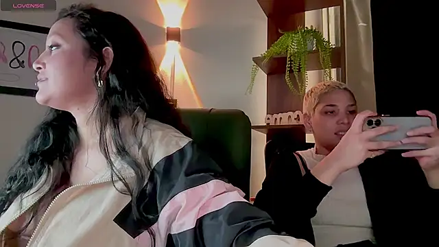 แชท XXX สดของ MarcellaGriffin