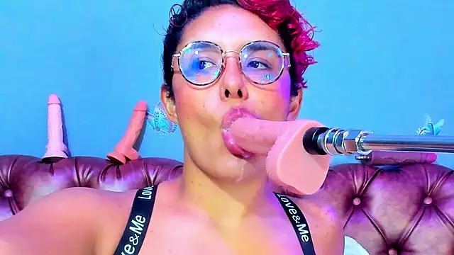 Chat XXX en directo de Kaira_mosse