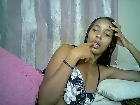 Slim_shy live XXX chat