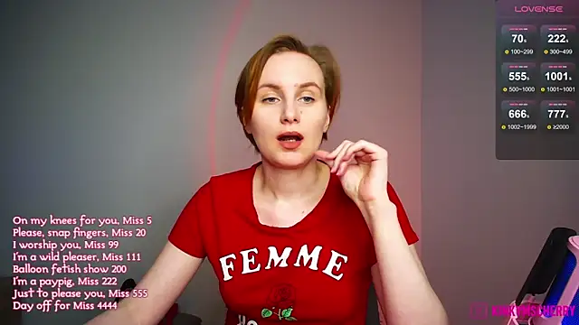 Chat XXX en directo de KinkyMissCherry