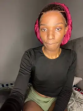 Trans_fairy Adlı Modelin Web Kamerası Şovu