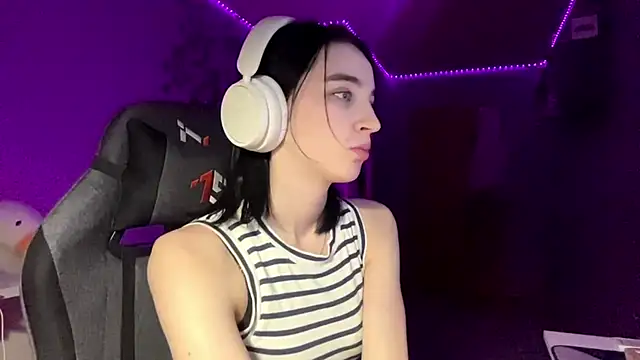 NightFoxxx's Live XXX Chat