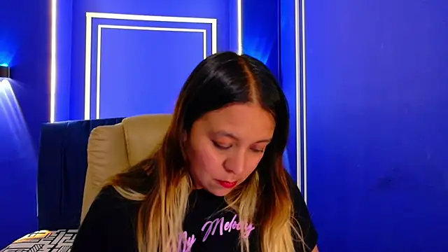 sami_1_8 élő XXX-chatje