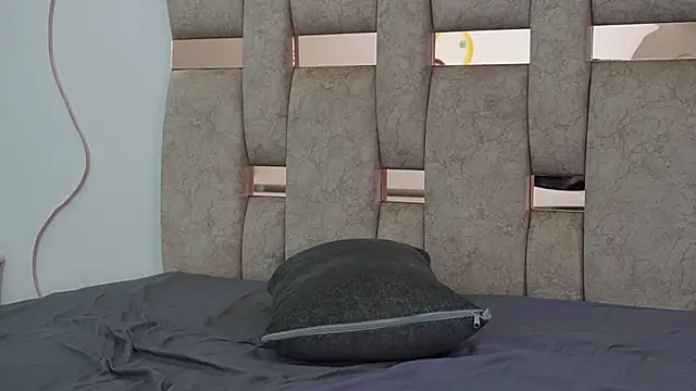 samm_ruiz webcam show