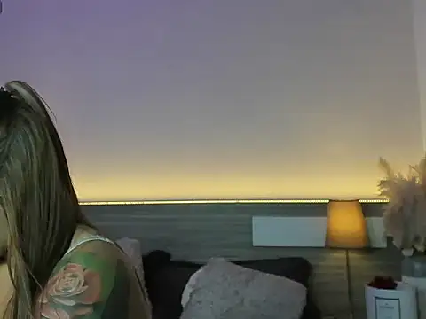Živý XXX chat ZarahFoxx