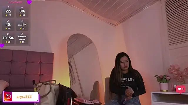 arycooper_ Adlı Modelin Canlı XXX Sohbeti