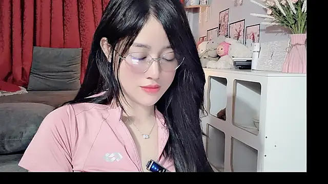 Bee-Cherry Pertunjukan Webcam