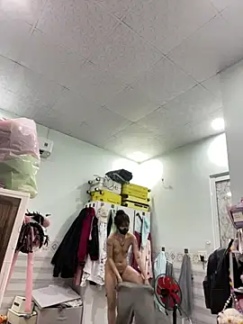 __BabyShowPublic__ élő XXX-chatje