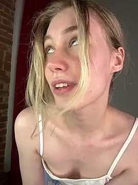 LovelyMiu Adlı Modelin Web Kamerası Şovu