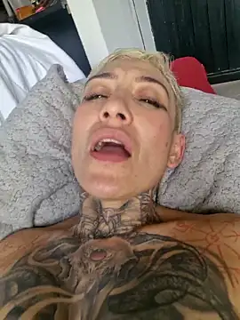 Онлайн чат XXX Everlyn_sexx