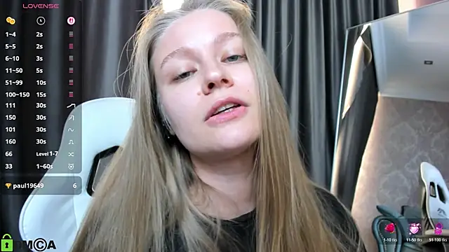 Živý XXX chat Polumna_cute