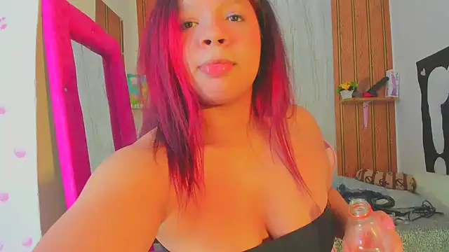 Chat XXX ao vivo de Emily_Coper18