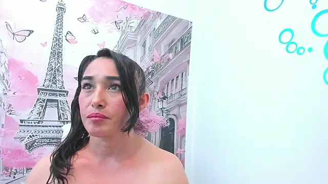 charlotte-11 Adlı Modelin Canlı XXX Sohbeti