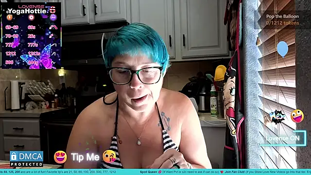 YogaHottie76 Live XXX-Chat