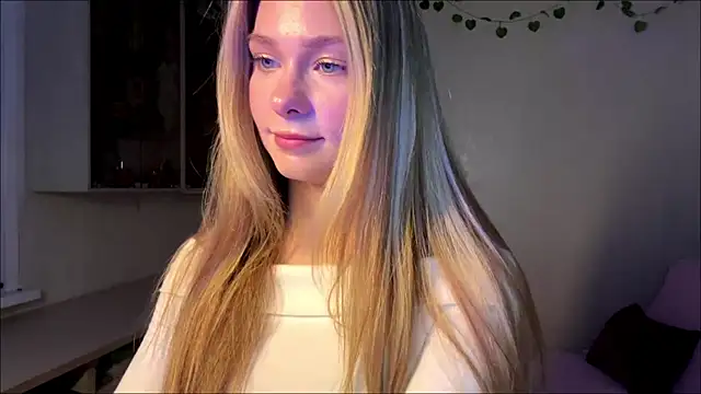 JulietFekete's Webcam Show