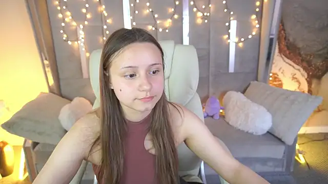 TinyNatalie Live XXX-Chat