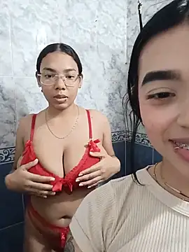 Emmy_And_Luna's Live XXX Chat