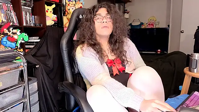 ShinyCherub Show in webcam
