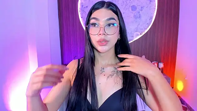 RoseCassie XXX чат на живо