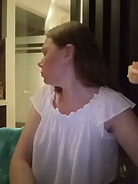 ElaizaFlanagan's Live XXX Chat