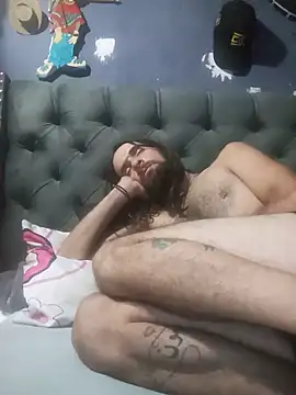 hairy_mannn élő XXX-chatje