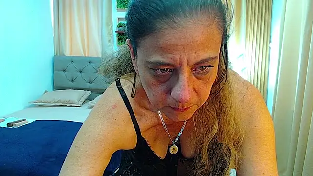دردشة sasi_luna الجنسية المباشرة
