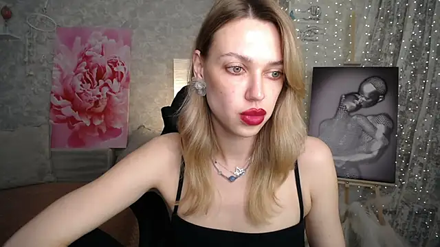 NickyAdamidi: онлайн-секс-чат