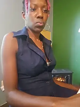 oliviaprettypussy élő XXX-chatje