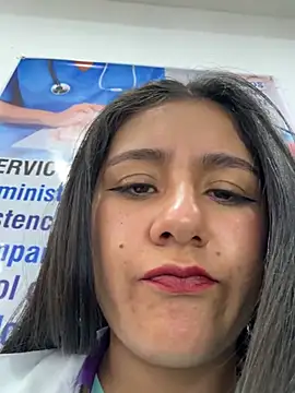CAROLINE__07 Chat XXX in diretta