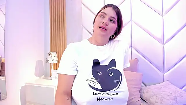 Samanta_Rave Adlı Modelin Canlı XXX Sohbeti