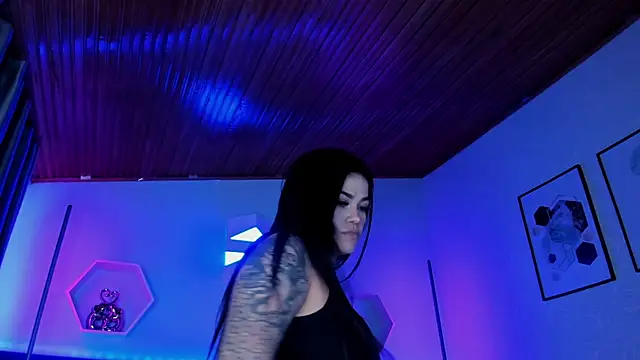 Chat XXX en directo de _raven_black