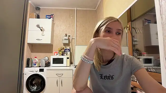 XXX chat uživo modela AngelJeni