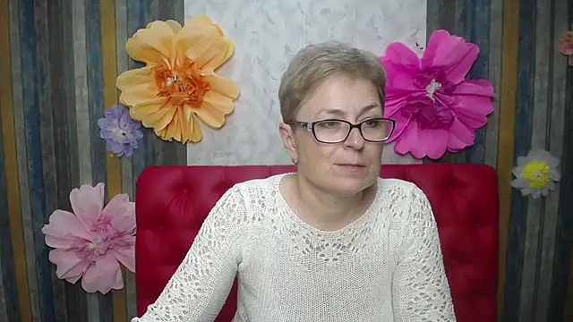 EmiliaGree – Live XXX-chat