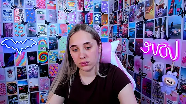 Živý XXX chat MiaMilas