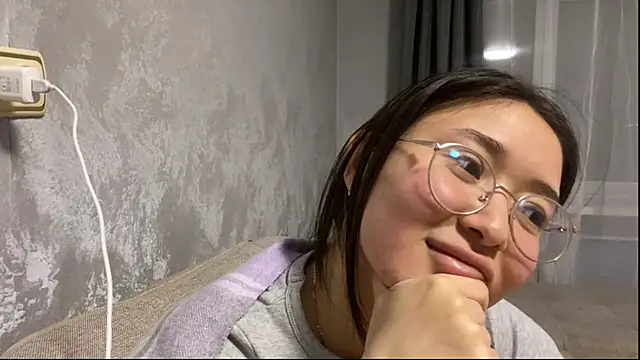 YourMiIa Live XXX Chat