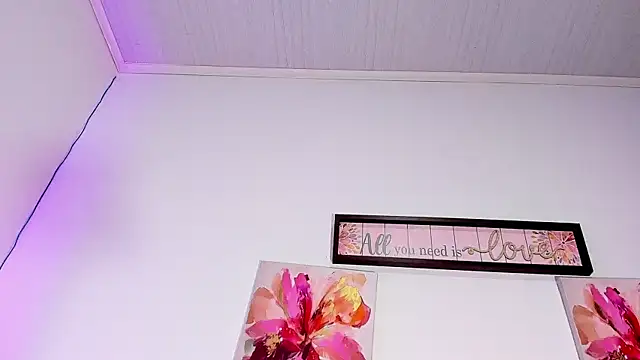SagiraBelle's Live XXX Chat