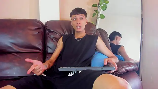 Chat XXX en directo de Lean_Portman