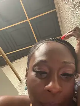 MadameMuse's Live XXX Chat
