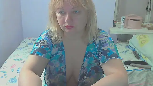 Lusi-777 Live XXX Chat