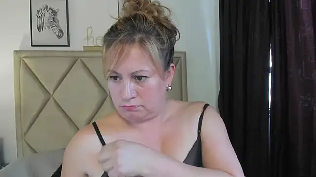 MonyCassius Chat XXX in diretta