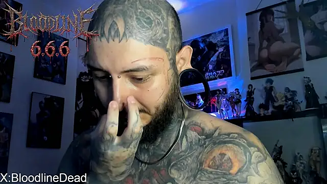 XXX chat uživo modela DEATHINK666XX