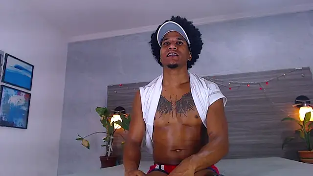 Dilan_Hall Show in webcam