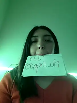 missapril0101: онлайн-секс-чат